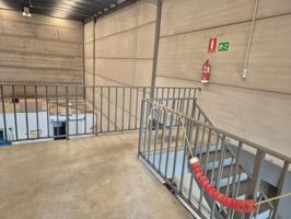 🏭 Se vende nave industrial adosada photo 0