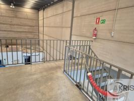 🏭 Se alquila nave industrial adosada photo 0