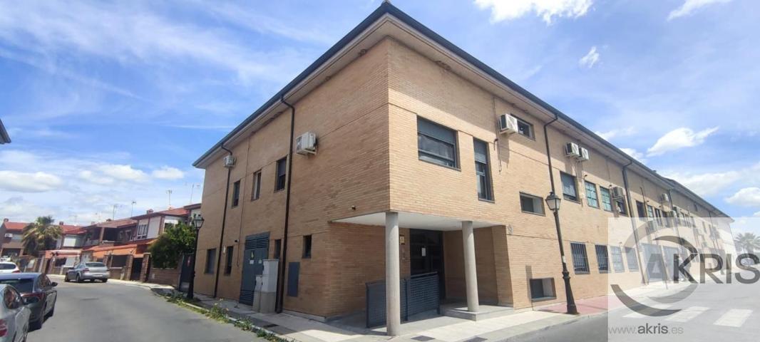 Dúplex de 2 dormitorios con trastero en El Viso de San Juan photo 0