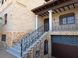 VIVIENDA UNIFAMILIAR EN MOCEJON photo 0