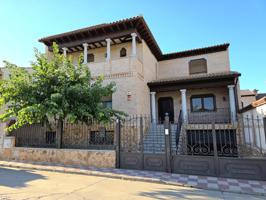 VIVIENDA UNIFAMILIAR EN MOCEJON photo 0