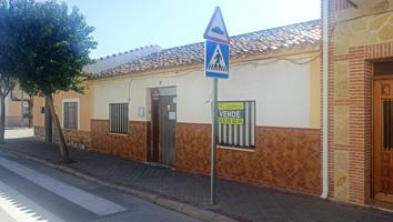 Unifamiliar Adosada photo 0