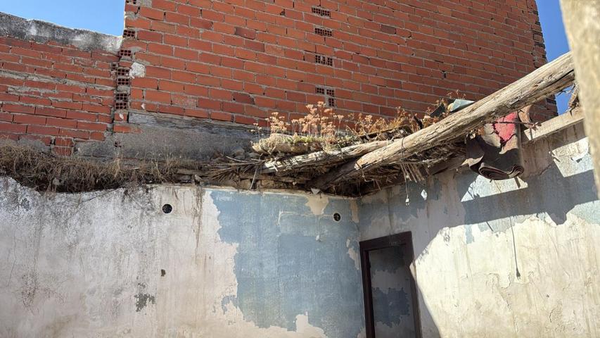 Chalet independiente en Cuerva photo 0