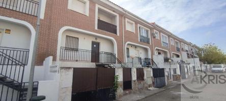 Chalet adosado en Recas photo 0