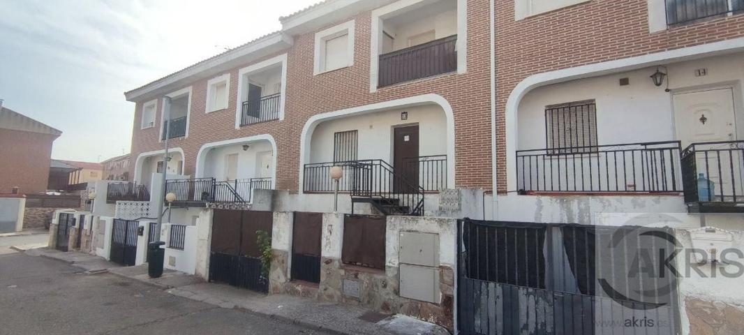 Chalet adosado en Recas photo 0