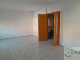 VENTA CHALET PAREADO EN UGENA photo 0