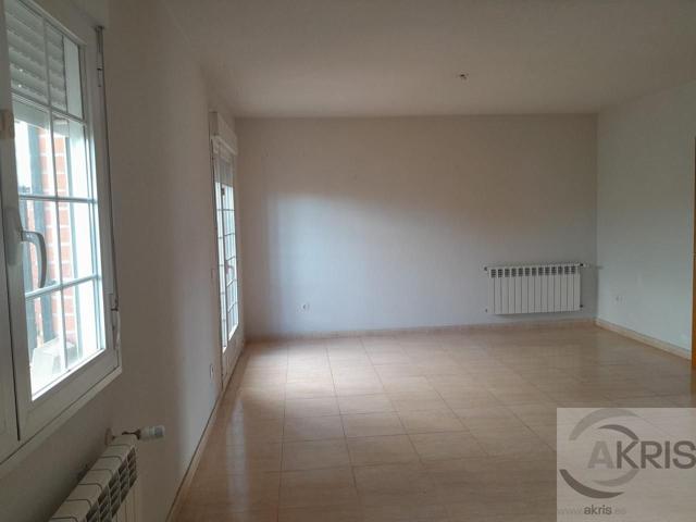 VENTA CHALET EN CARRANQUE photo 0