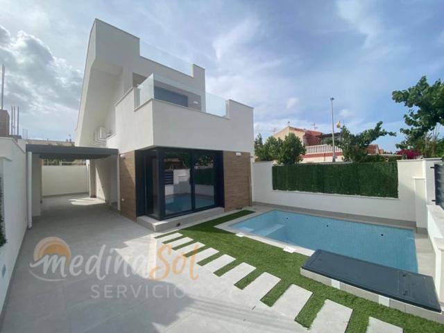 Villa En venta en Los Alcázares photo 0