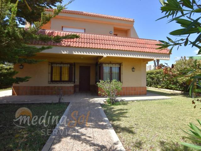 Villa En venta en La Manga Del Mar Menor photo 0