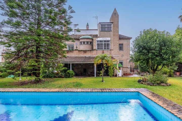 Unifamiliar En venta en Simon Verde, Mairena Del Aljarafe photo 0