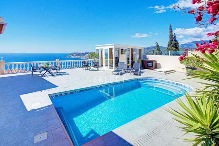 CHALET INDEPENDIENTE CON PISCINA PRIVADA Y VISTAS INFINITAS AL MAR photo 0