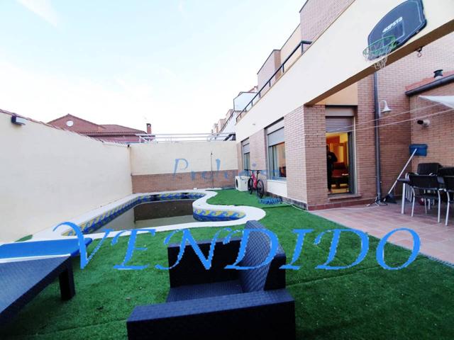 Chalet pareado en venta en Moraleja de Enmedio photo 0