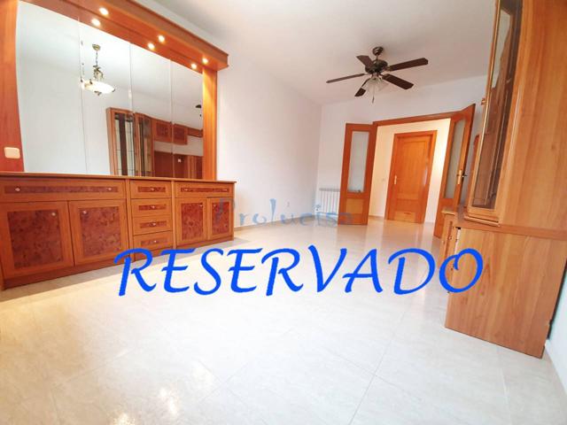 Venta de un piso en Moraleja de Enmedio photo 0