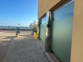 MAGNIFICO LOCAL DE 128 M2 UTI + TERRAZA LATERAL EN PRIMERA LINEA DE MAR EN CAMBRILS - COSTA DORADA photo 0