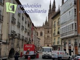 Llana de Afuera, frente a la catedral de Burgos. Impresionante local, en la mejor zona de la ciudad. photo 0