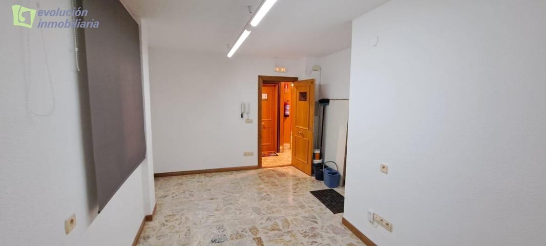 Oficina interior en alquiler en zona céntrica de Burgos. photo 0