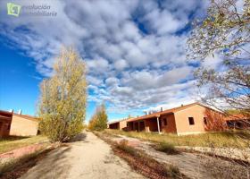 PROMOCION DE 174 VIVIENDAS DE ADOSADOS Y PAREADOS EN LERMA. BURGOS photo 0