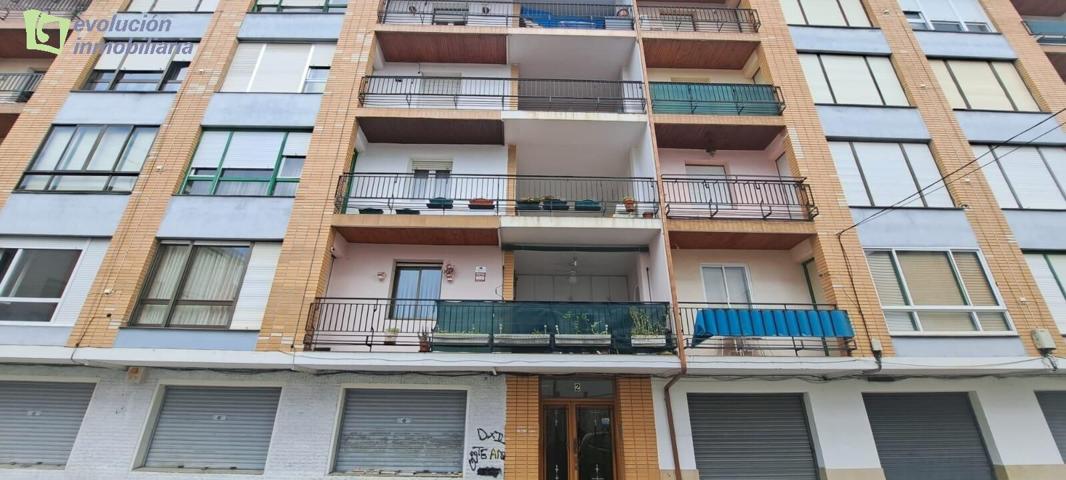 SE VENDE PISO PARA REFORMAR EN MEDINA DE POMAR , BURGOS. photo 0