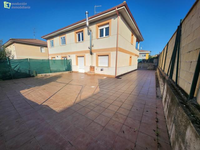 🏡 Chalet pareado en Villamiel de Muñó, Burgos photo 0