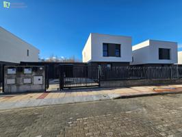 Chalet pareado en Villalbilla de Burgos photo 0