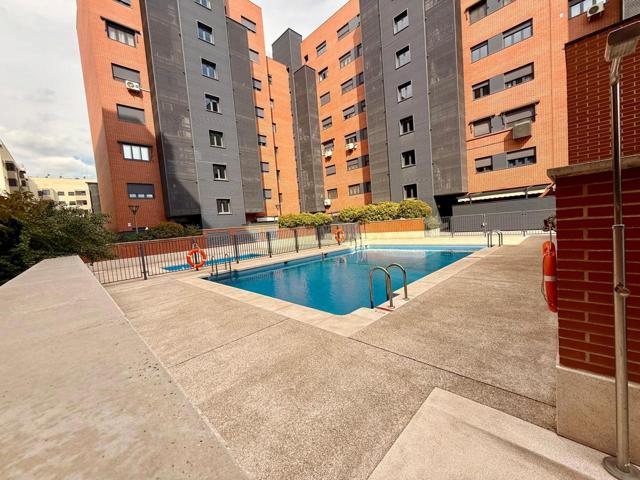 Piso en venta en Madrid de 90 m2 photo 0