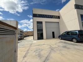 Nave Industrial en alquiler en Parla de 260 m2 photo 0