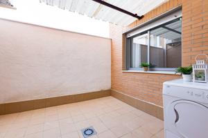 OPORTUNIDAD! PISO 3 DORMITORIOS 2 BAÑOS Y PATIO photo 0