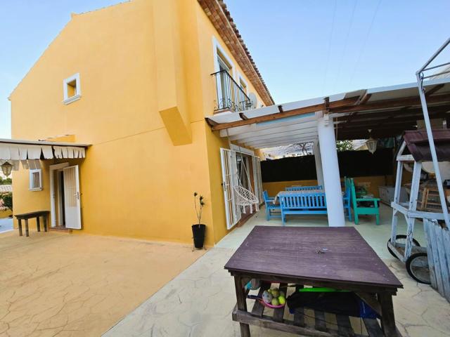 BUNGALOW ADOSADO LA NUCIA photo 0