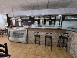 SE VENDE RESTAURANTE EN ZONA CENTRO photo 0
