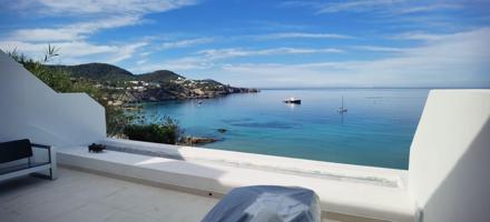 VENDEMOS APARTAMENTO EN PRIMERA LINEA DE MAR photo 0