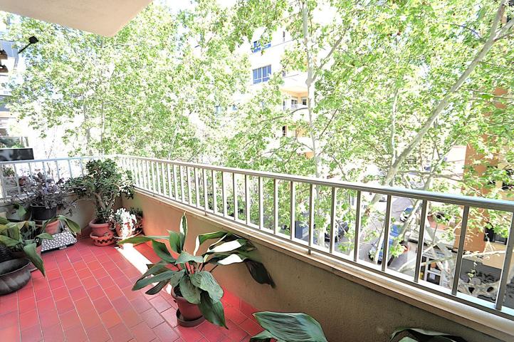 Piso En venta en Calle Uetam, Las Avenidas, Palma De Mallorca photo 0