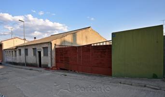 Terreno en venta en Íscar de 470 m2 photo 0