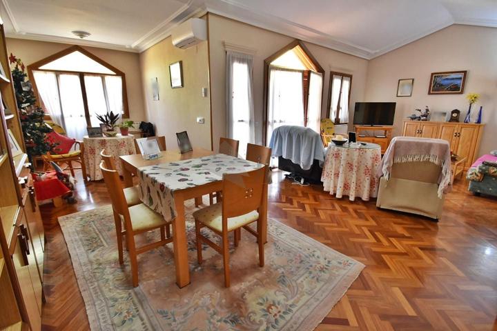 REF. 133K. DUPLEX ADOSADO EN OLMEDO photo 0