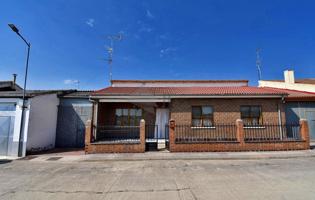 Casa De Pueblo en venta en Pedrajas de San Esteban de 224 m2 photo 0