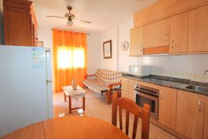 APARTAMENTO LUMINOSO EN ZONA HABANERAS – A SOLO 7 MINUTOS DE LA PLAYA photo 0