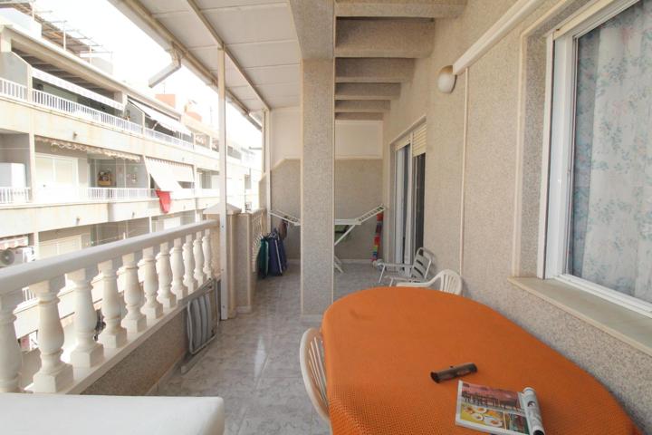 Vivienda de 3 dormitorios y 2 baños en la playa del Cura de Torrevieja photo 0