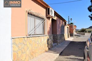 Casa de 3 dormitorios y parcela de 600 m2, en Los Lobos, Almería. photo 0