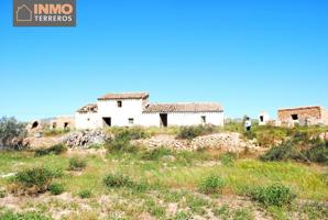 Dos cortijos por el precio de uno en Almendricos, Lorca. photo 0