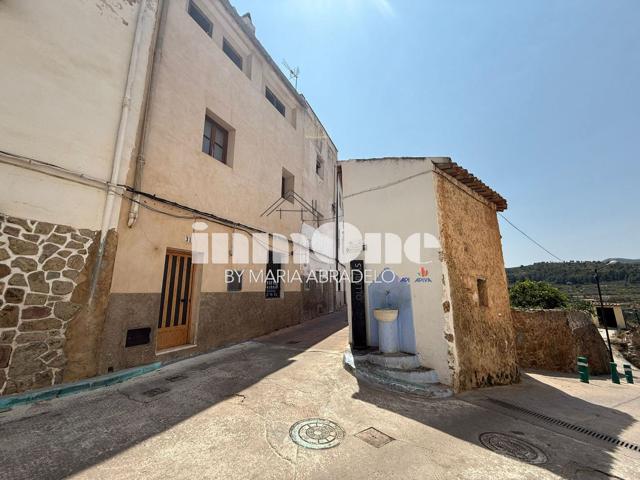 Casa En venta en Chelva photo 0