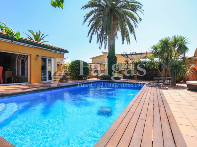 Casa En venta en Empuriabrava photo 0