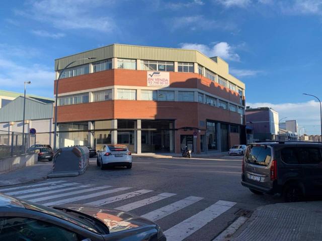 Nave industrial en alquiler en Eixample photo 0