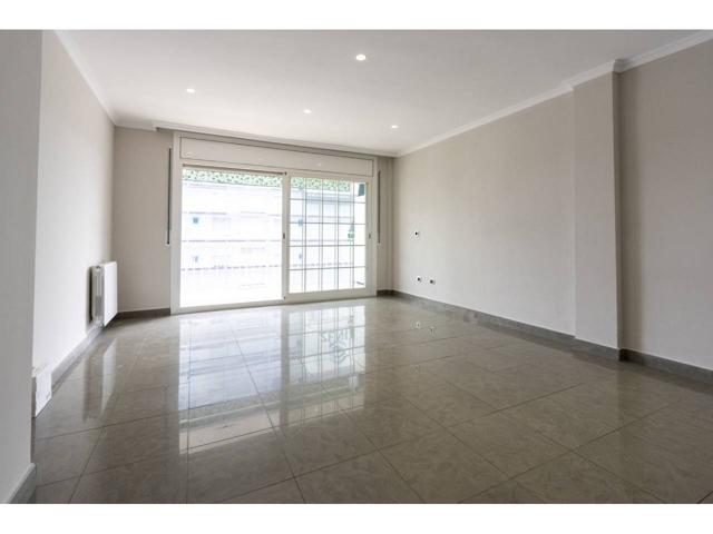 OPORTUNIDAD - 3 HABITACIONES - 2 BAÑOS - TERRAZA photo 0