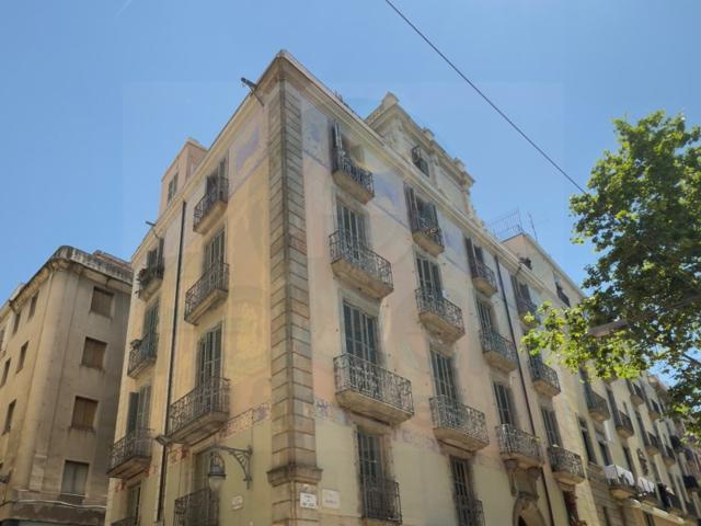 Piso En venta en Barcelona photo 0