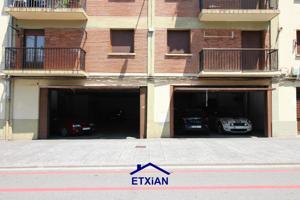 Lokal komertziala -Garaje handia Otadui Zuhaiztian photo 0