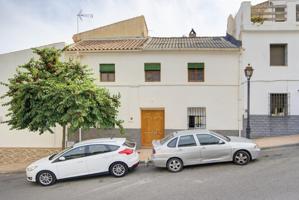 CASA SEMIREFORMADA EN PADUL CON 2 DORMITORIOS EN PLANTA BAJA Y PATIO. photo 0