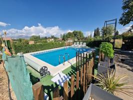 Chalet independiente en superficie de 2500 m2 photo 0