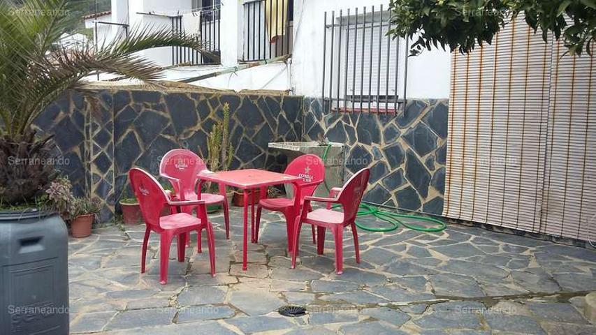 CASA ADOSADA EN VENTA EN GALAROZA (HUELVA) ESPAÑA. photo 0