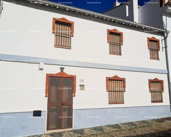 CASA DE PUEBLO EN VENTA EN GALAROZA (HUELVA) ESPAÑA. photo 0