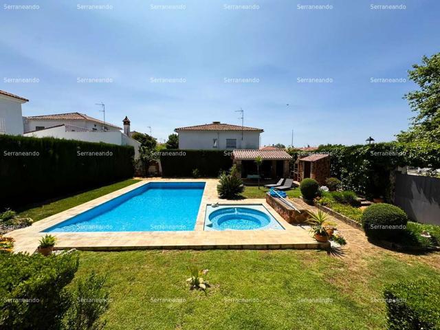 CHALET CON GARAJE Y PISCINA EN VENTA EN ARACENA (HUELVA) ESPAÑA. photo 0