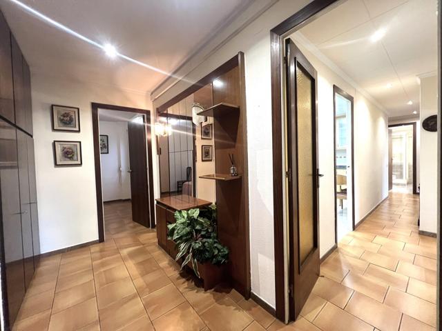 PISO DE 4 HAB. EN MONTCADA I REIXAC photo 0